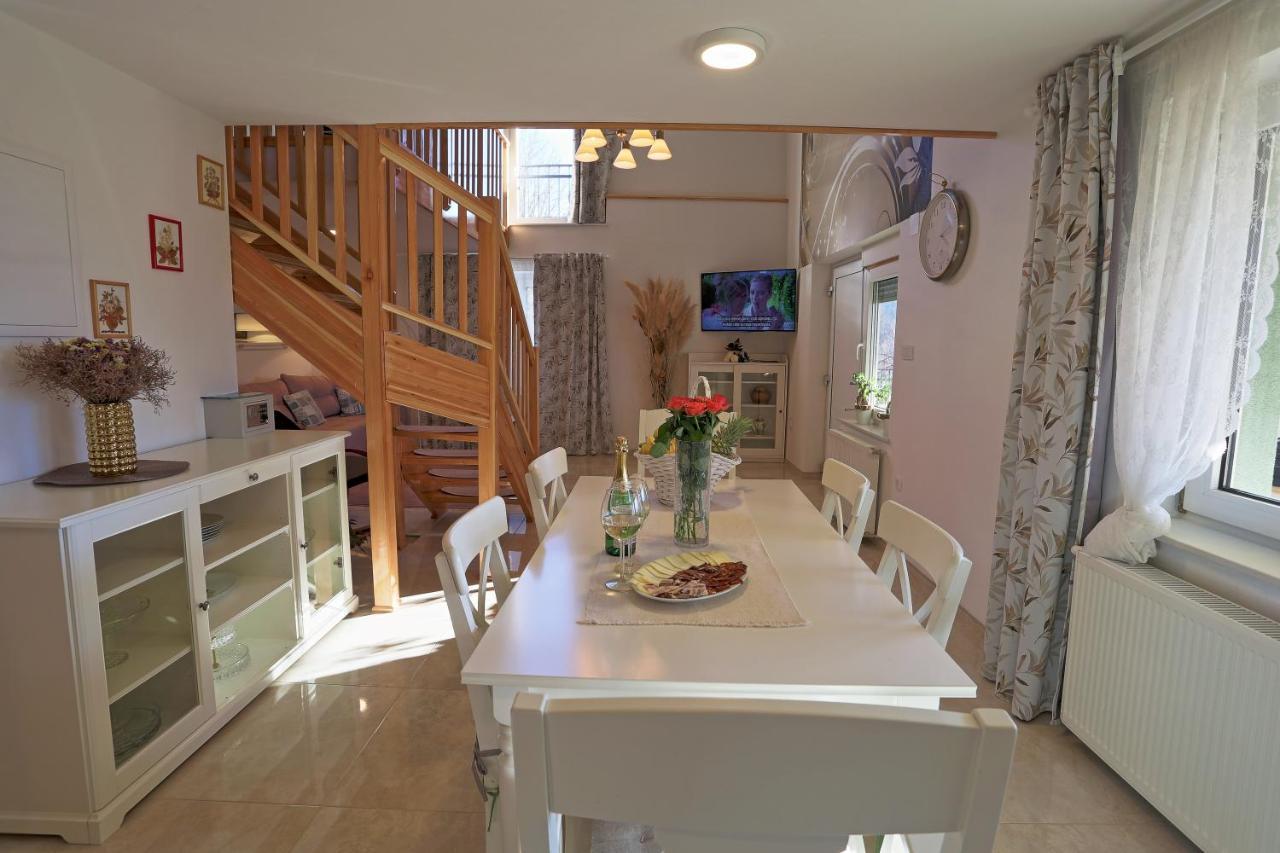 Luxury Apartman Alex With Sauna In The Village Otočac 外观 照片